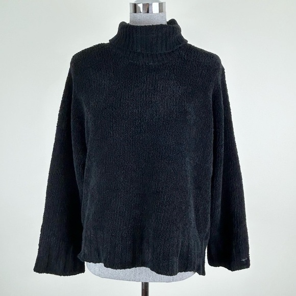 Vintage Columbia Cozy Fuzzy Black Turtleneck Sweater - Picture 1 of 7